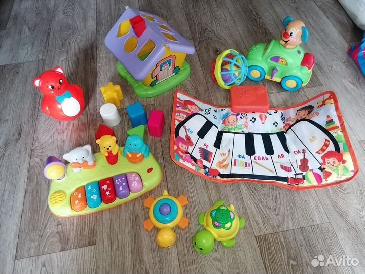 Музыкальные и развивающие игрушки