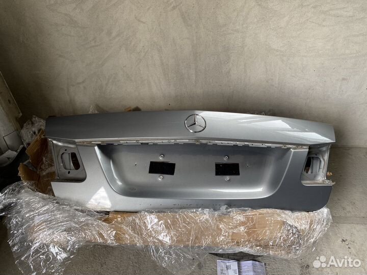 Крышка багажника w212