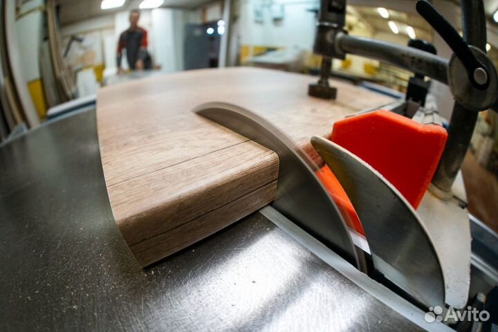 Рабочий на форматно-раскроечный станок