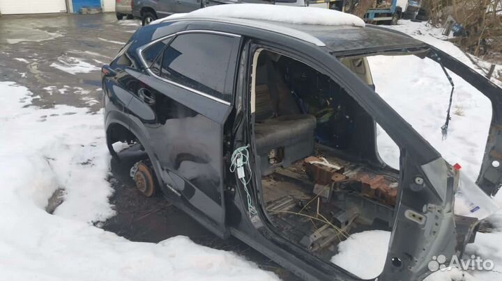 Lexus NX Лексус нх дверь правая задняя