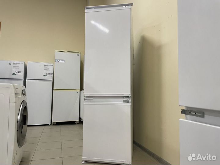 Новый Встраиваемый холодильник / Гарантия