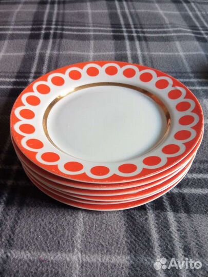Посуда в горошек