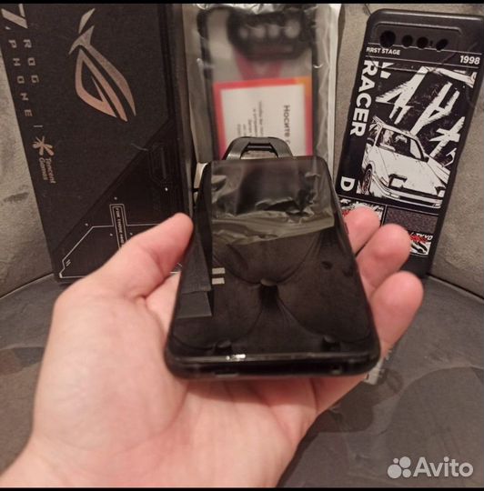 ASUS ROG Phone 7, 8/256 ГБ