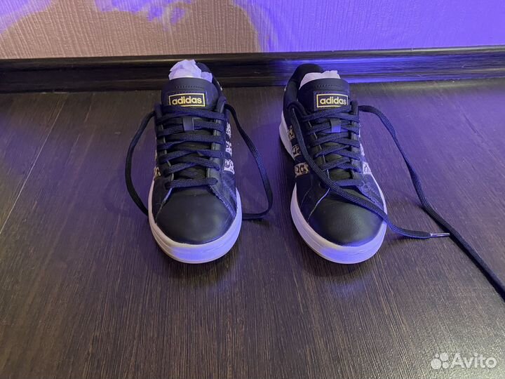 Adidas кроссовки