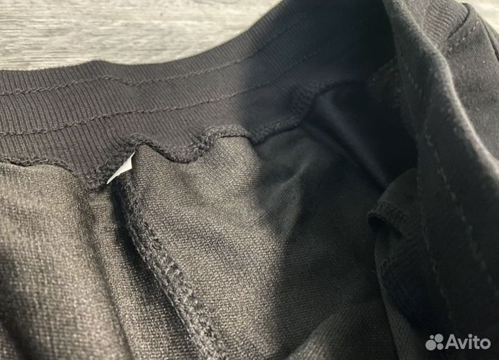 Спортивные штаны Adidas прямые черные новые