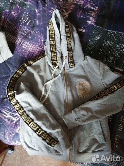 Спортивный костюм