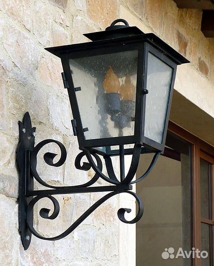 Светильник уличный настенный