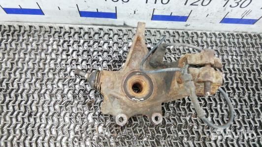 Ступица передняя левая peugeot 406 (LSE18K901)