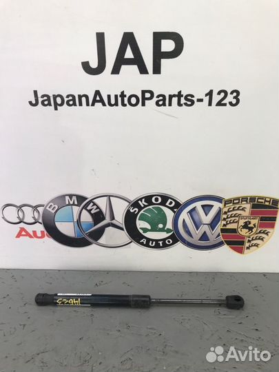 Амортизатор капота передний Audi A6 С7 chva 2011