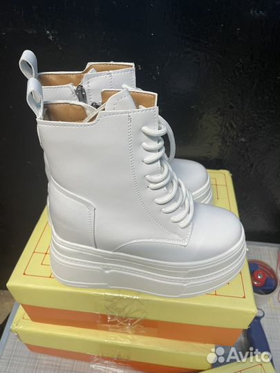 Ботинкт на высокоц платформе 12 см