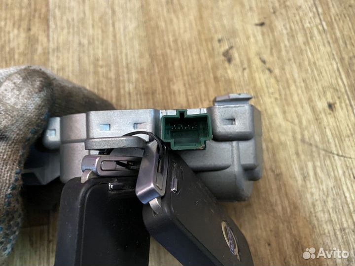 Замок зажигания с ключом Вольво хс70 2 Volvo XC70