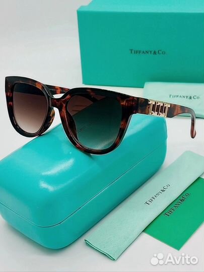 Солнцезащитные очки Tiffany