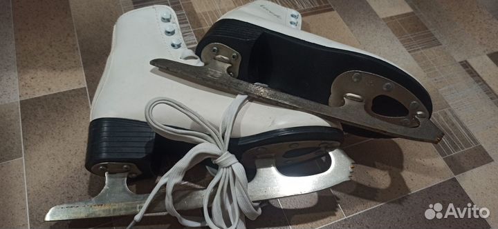 Коньки женские / детские