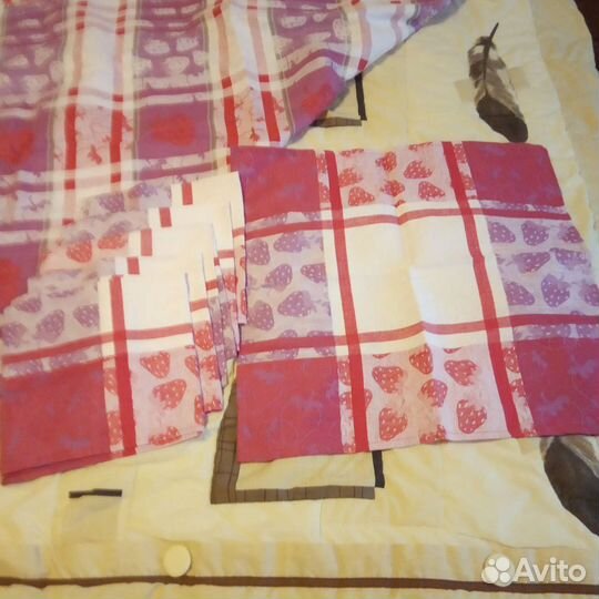 Скатерть льняная новая