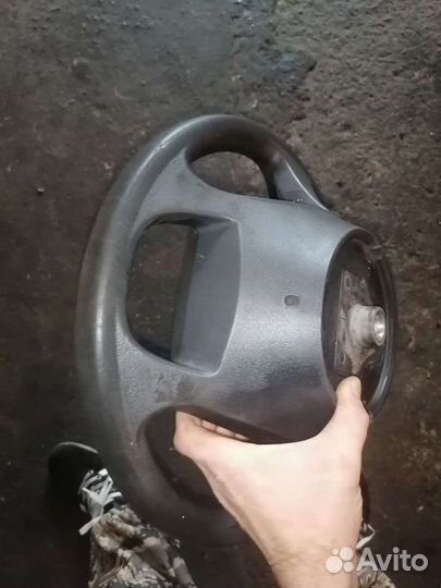 Рулевое колесо пежо боксер 2010г