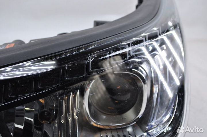 Б/У Б/У Фара левая SsangYong Tivoli 2016