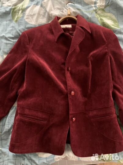 Костюм женский