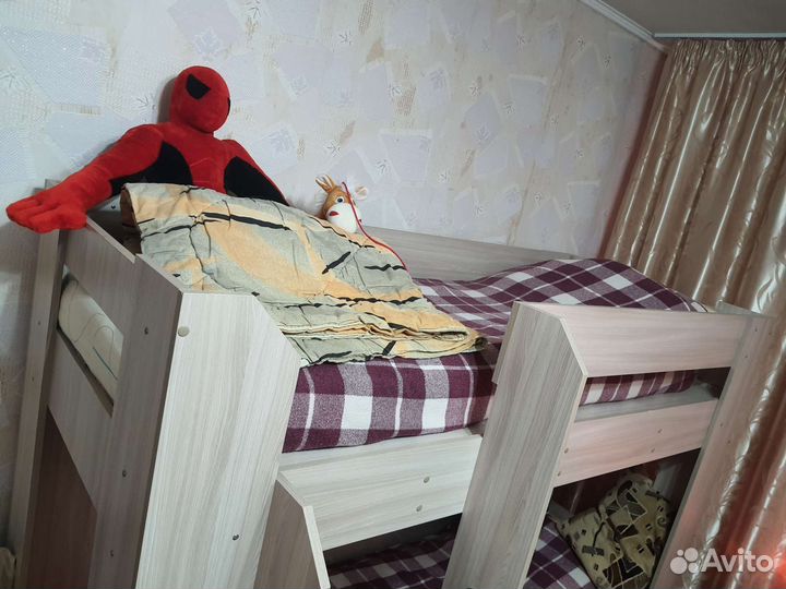 Двухъярусная кровать бу с матрасами