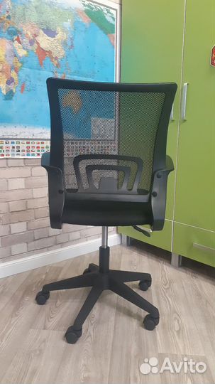 Компьютерное кресло новое