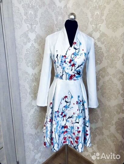 Новое Женское платье