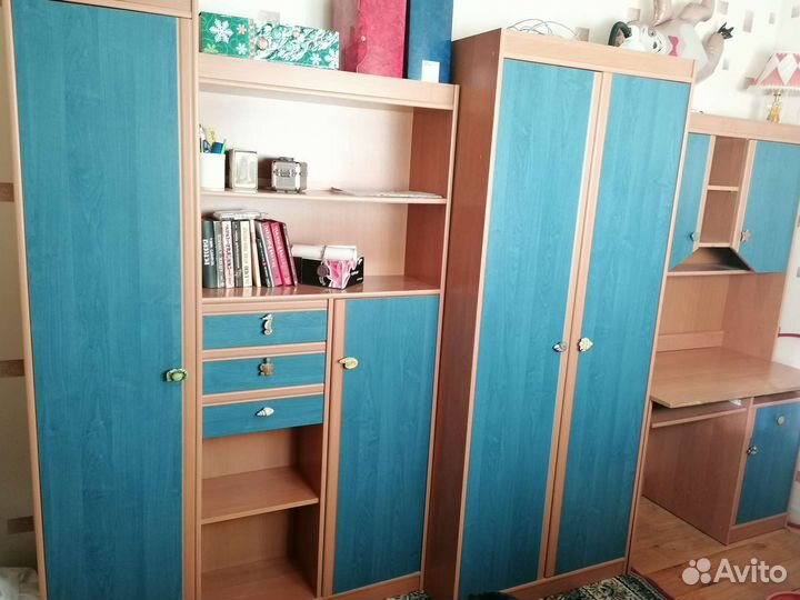Комплект мебели детской, шкафы и стол