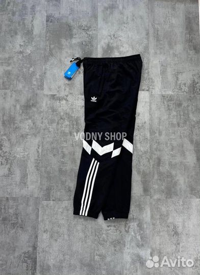 Спортивные штаны Adidas