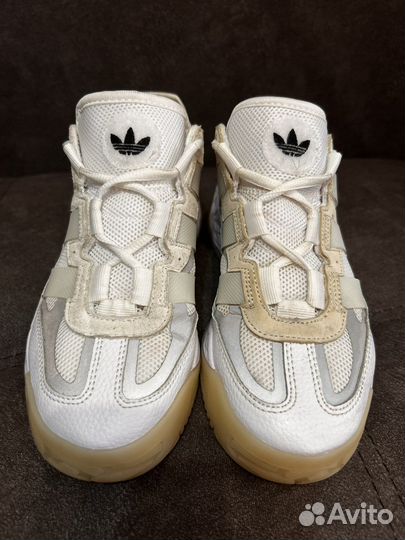 Кроссовки adidas