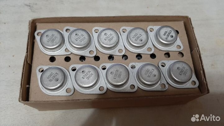 Транзисторы кт827А. Прибор М42300