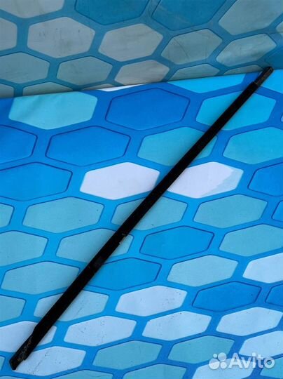 Накладка стекла заднего левого 3C9839477