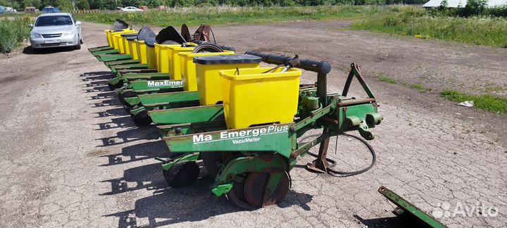 Сеялка John Deere 1710 Vertical-Fold, 2010