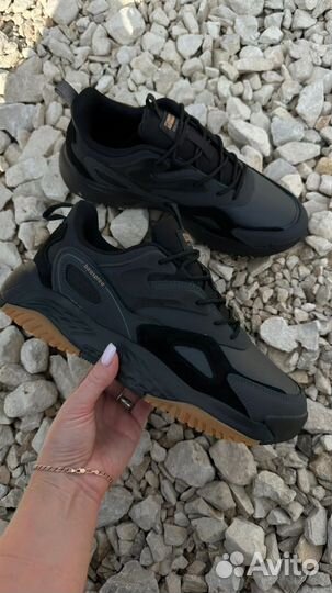 Кроссовки Baasploa