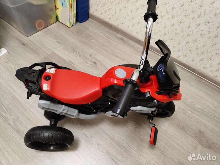 Детский мотоцикл педальный