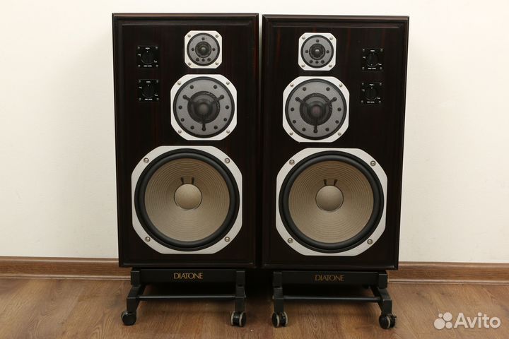 Акустика Yamaha NS-1000