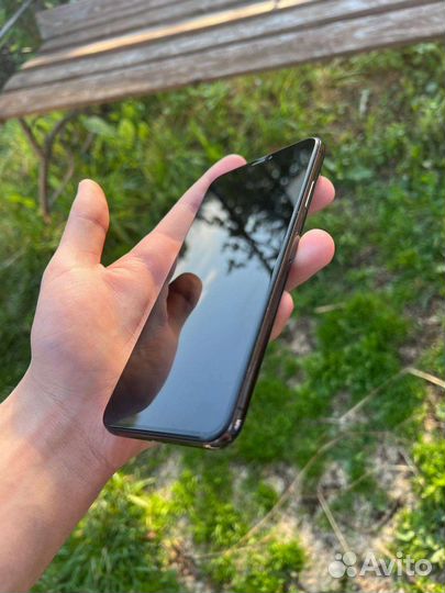 Телефон iPhone xs max
