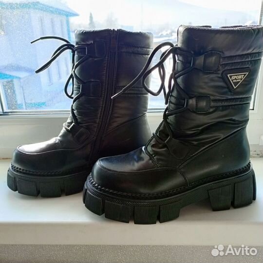 Ботинки женские зимние 38 размера бу