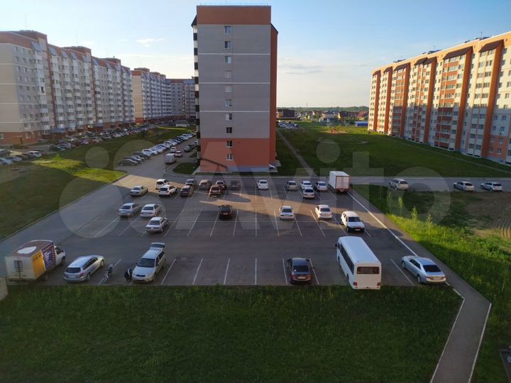 2-к. квартира, 53 м², 5/10 эт.