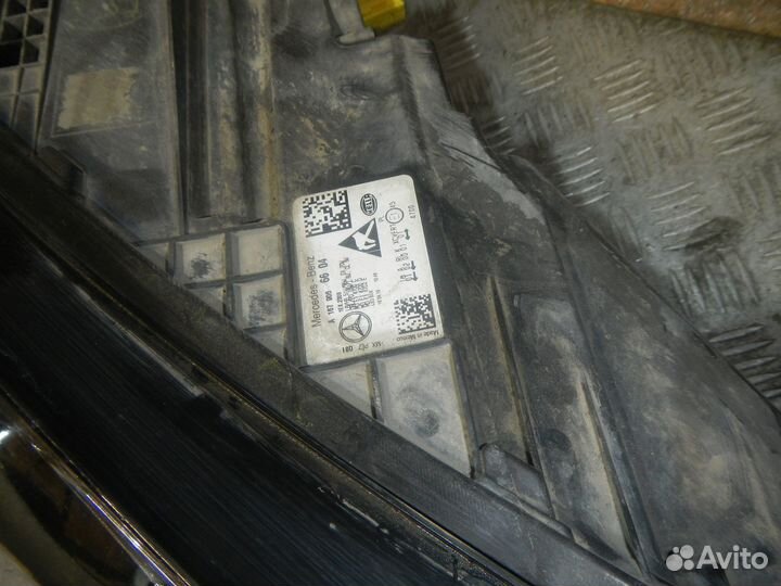 Б/У Б/У Фара правая, Mercedes-Benz