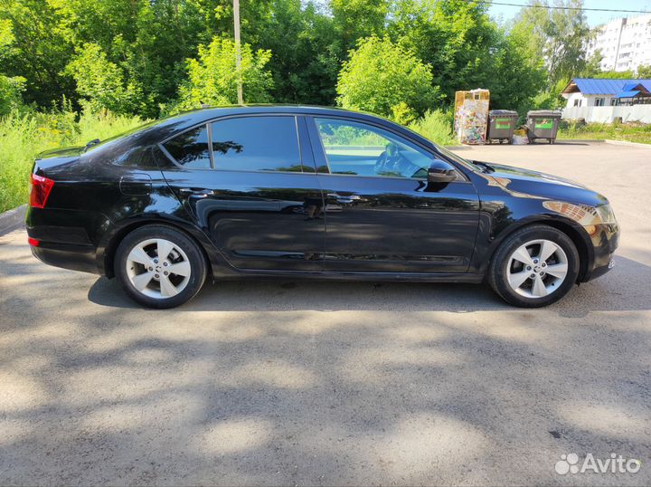 Skoda Octavia 1.2 МТ, 2014, битый, 210 000 км