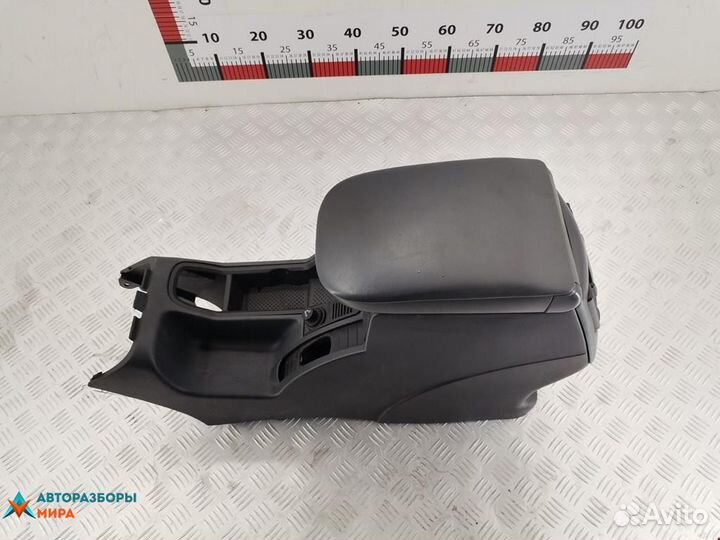 Подлокотник Fiat Croma 2 2006 71740954