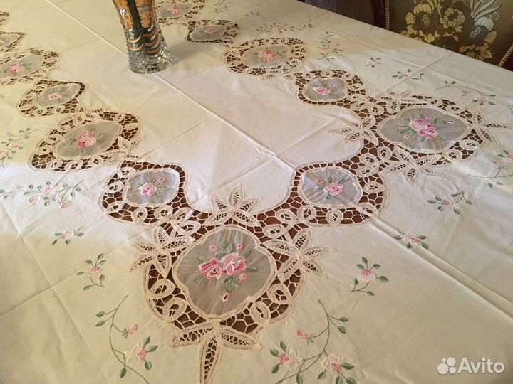 Скатерть на овальный стол