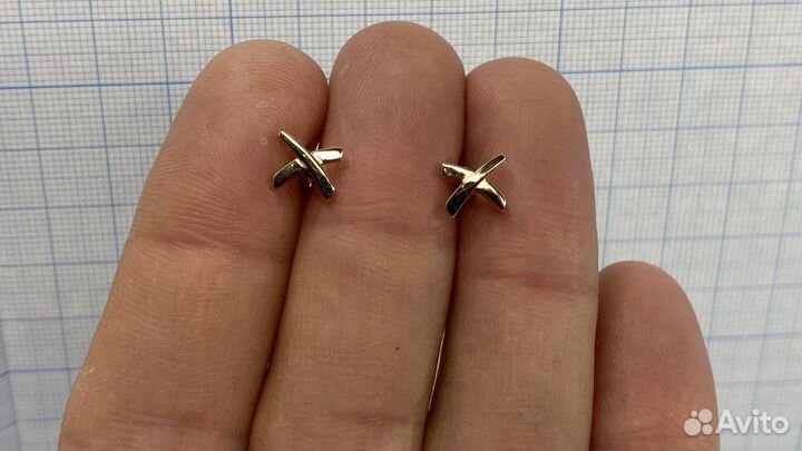Золотые серьги пусеты