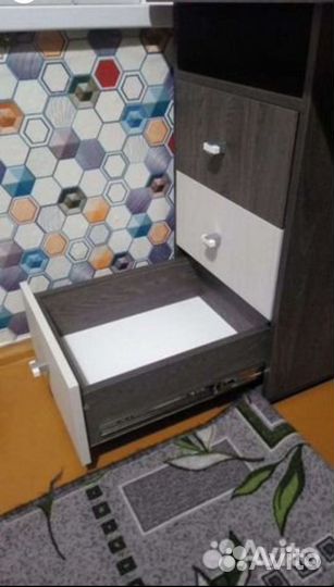 Стол