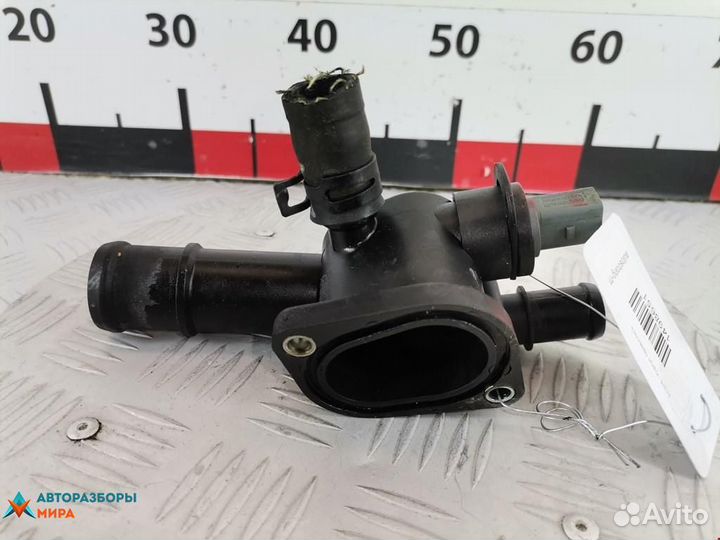 Корпус термостата Skoda Fabia 2 (5J) 2008