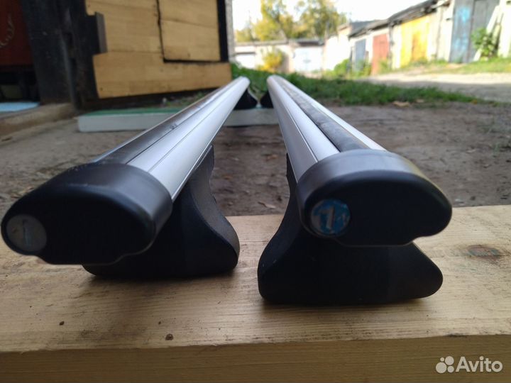 Поперечины на рейлинги автомобиля