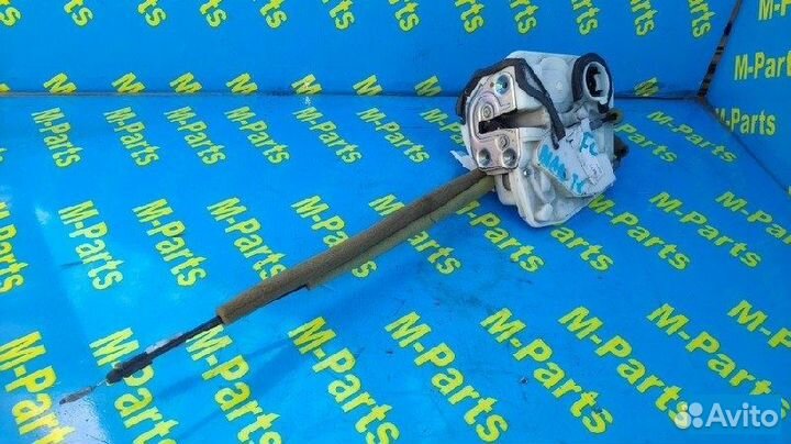 Замок двери передний левый Mazda Biante ccefw