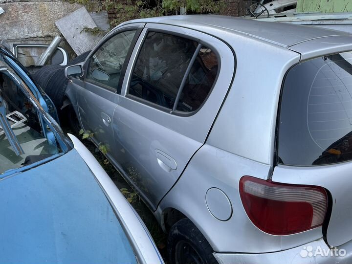 Крыло Toyota Vitz SCP10 1SZ-FE