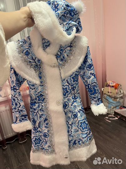 Продам костюм снегурочки для девочки рост 104-110