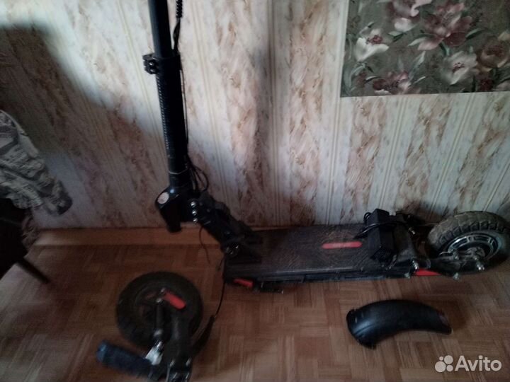 Электросамокат с сиденьем