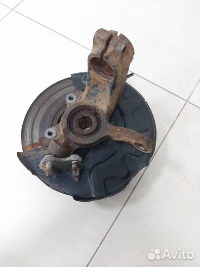 Кулак поворотный передний правый Volkswagen Polo M