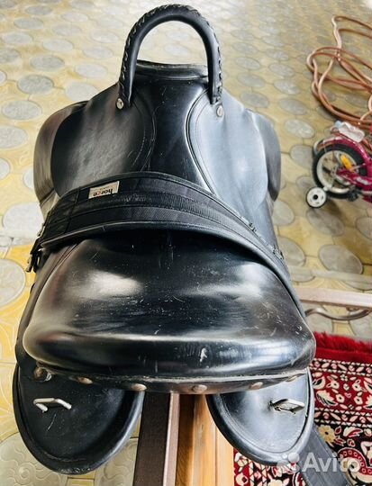 Седло для лошади